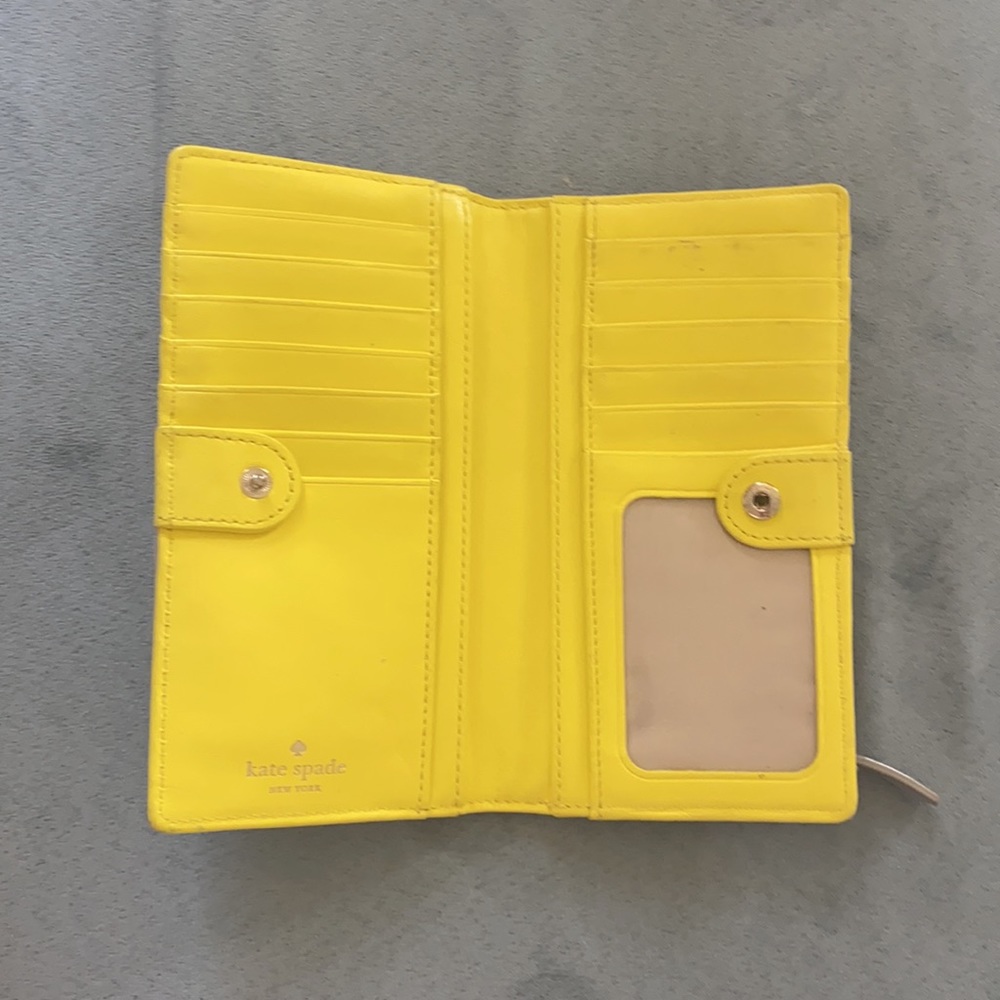 Kate Spade wallet - Picture 2 of 2